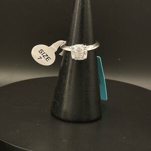 Elegant Silver Women's Ring